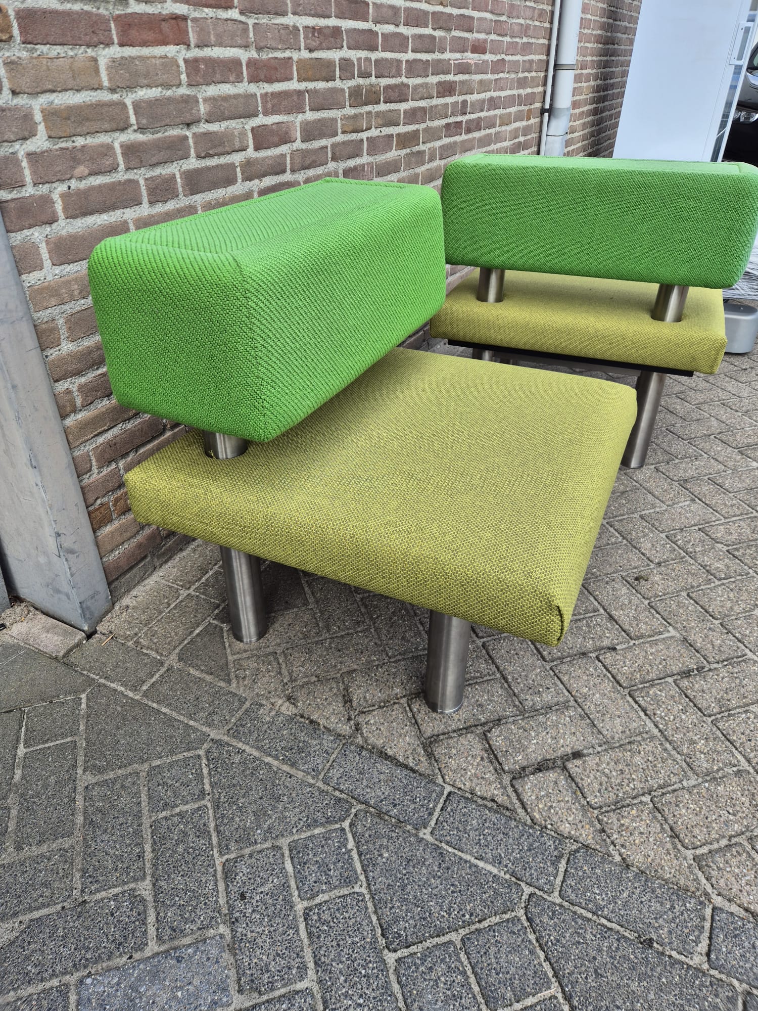 design projectbanken | nieuw gestoffeerd | taupe & groen