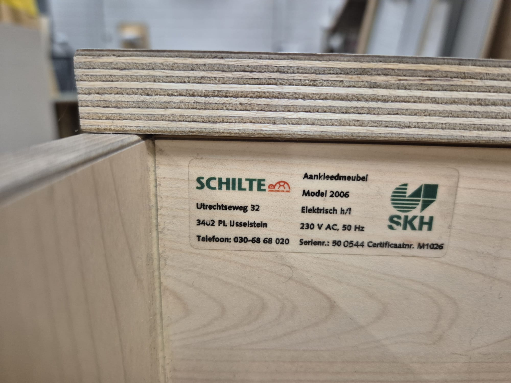 schilte elektrisch kdv verschoonmeubel met wasbak | 173 cm