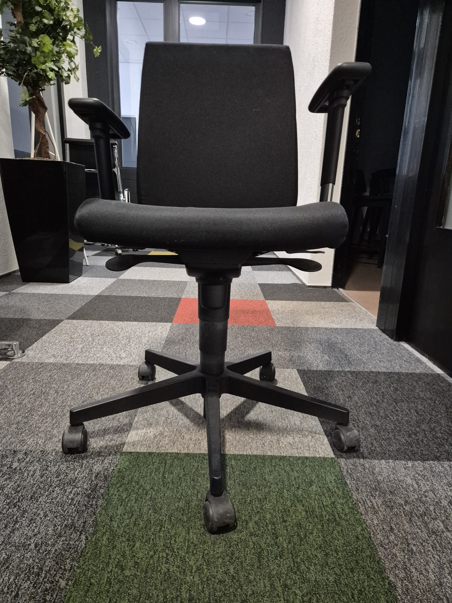 14x nowy styl intrata ergonomische bureaustoel | epron syncron | zwart
