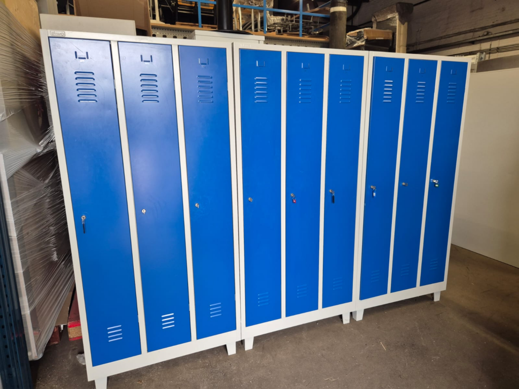 metalen lockerkast met 3 deuren – blauw/lichtgrijs